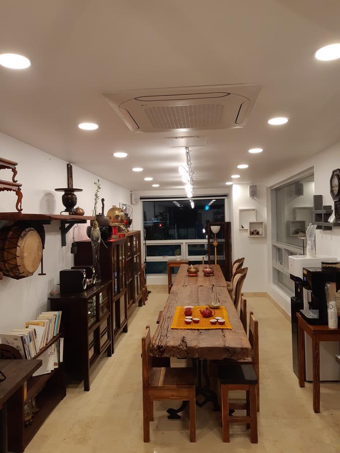 For You Hostel Йосу Екстериор снимка