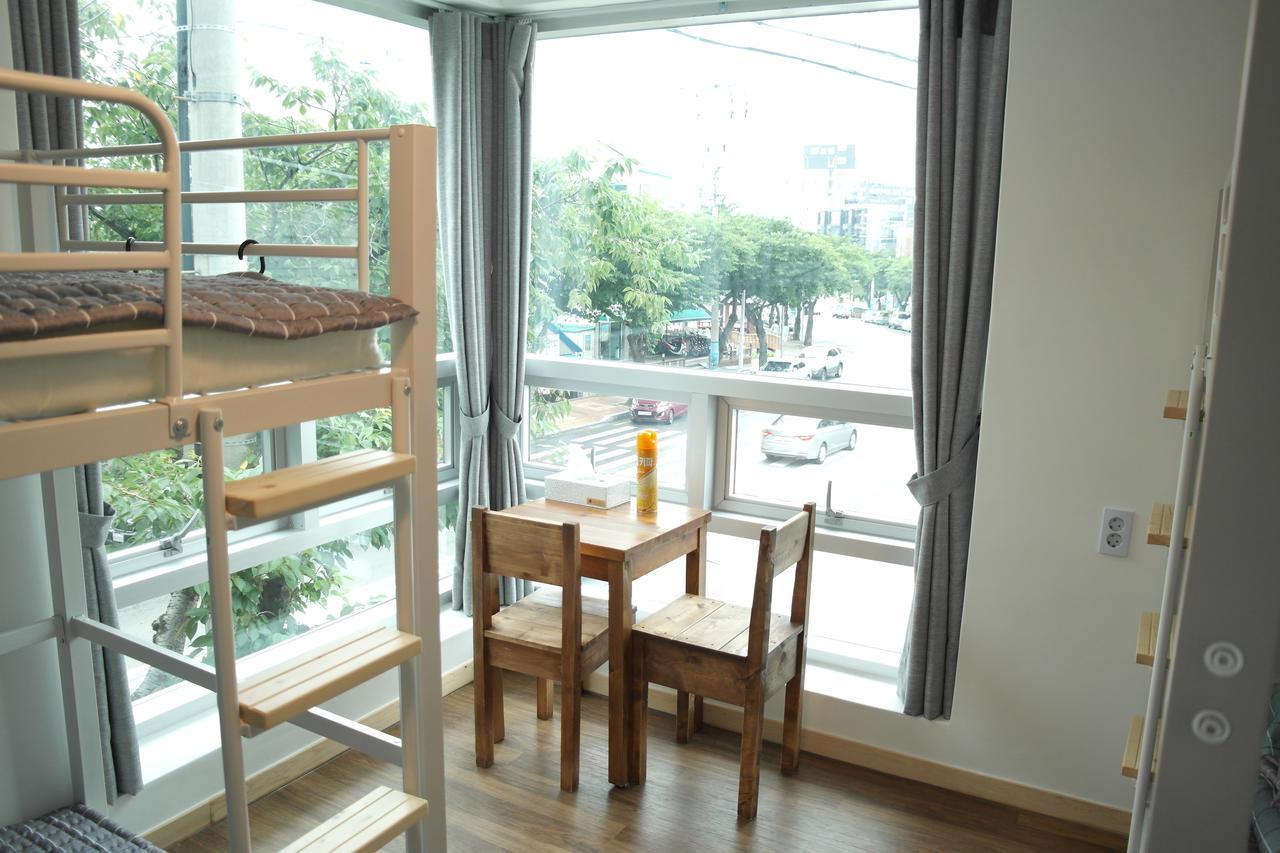 For You Hostel Йосу Екстериор снимка